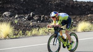 Sebastian Kienle beim Hawaii Ironman Triathlon. Beim jüngsten Ironman in Estland hat der 36-Jährige knapp den Sieg verpasst. (Archivfoto) Foto: dpa/David Pintens
