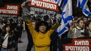Immer mehr Israelis demonstrieren gegen die Regierung. Foto: dpa/Ilia Yefimovich