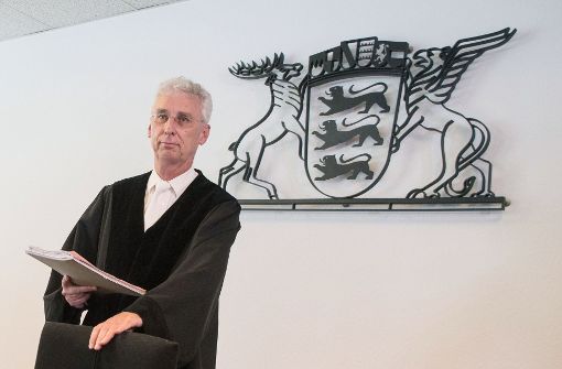 Der Vorsitzende Richter, Wolfgang Kern, am Mittwoch am Verwaltungsgericht Stuttgart. Foto: dpa