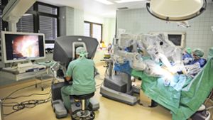 Der daVinci-Roboter im Einsatz in einem Sindelfinger OP-Saal. Foto: Klinikverbund Südwest