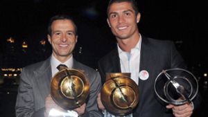 Spielerberater Jorge Mendes (links) mit seinem Schützling und Superstar Cristiano Ronaldo. Foto:  