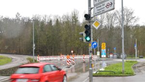 Die Botnanger Straße ist derzeit in beide Richtungen gesperrt. Foto: Lichtgut/Max Kovalenko