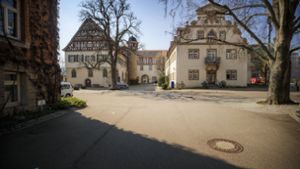 Wo sonst reges Leben herrscht, ist es zurzeit absolut still wie hier um das Schloss in Stetten. Foto: Gottfried Stoppel/Gottfried Stoppel