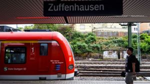 Vorfall in S5 bei Zuffenhausen: Zwei 13-Jährige in S-Bahn sexuell belästigt – Polizei sucht Zeugen