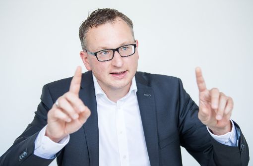 Grünen-Fraktionschef Andreas Schwarz will sich bei der Kredittilgung nicht festlegen. Foto: dpa