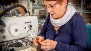 Manufaktur von Vaude: Der Tettnanger Outdoor-Spezialist kann sich als einer der wenigen der Textilproduzenten gegen den Trend stemmen und stellt sogar Mitarbeiter ein. Foto: /Alwin Buchmaier