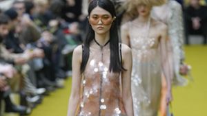 Schmale Schultern, kaum Hüfte: Models auf der Fashion Week in New York. Foto: Antonio Calanni/AP/dpa/Antonio Calanni