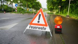 Wegen des starken Regens musste eine Straße zwischen Holzmaden und Aichelberg zeitweise gesperrt werden. Foto: 7aktuell.de/ Enrique Kaczor
