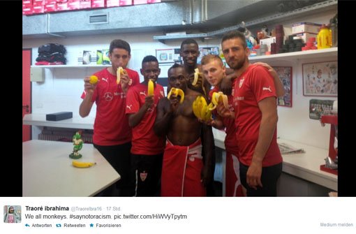 Auf seinem Twitter-Account postete VfB-Spieler Ibrahima Traoré (zweiter von links) das Bild mit seinen Kollegen (von links:) Karim Haggui, Arthur Boka, Antonio Rüdiger, Alexandru Maxim und Vedad Ibisevic.   Foto: @TraoreIbra16 bei Twitter