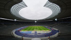 Berliner Olympiastadion soll am Mittwoch bunt beleuchtet werden, während das Fußballspiel zwischen Deutschland und Ungarn in München stattfindet. (Archivbild) Foto: imago images/Eibner/Hahne /Eibner-Pressefoto via www.imago-images.de
