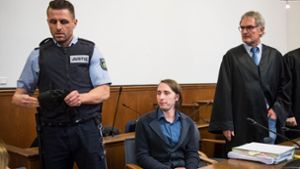 Der mutmaßliche BVB-Attentäter Sergej W. hat vor Gericht Schmerzensgeldzahlungen an die beiden Verletzten des Anschlags vom April 2017 angeboten. Foto: dpa