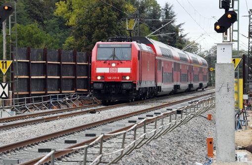 Was geschah an den Gleisen der Rheintalbahn? Foto: dpa/Uli Deck