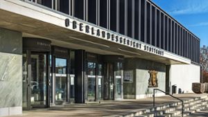 Gerichtsgebäude des OLG Stuttgart. Das Gericht hat eine Influencerin zu einem Bußgeld in Höhe von 9.500 Euro verurteilt (Symbolfoto). Foto: imago images/Arnulf Hettrich/Arnulf Hettrich via www.imago-im