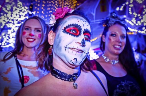 Viele Gäste kamen mit auffälligen Verkleidungen zur Halloween-Party. Foto: factum/Granville