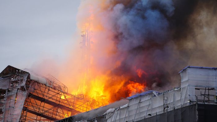 „Unser Notre-Dame-Moment“ –  Historische Börse  in Flammen