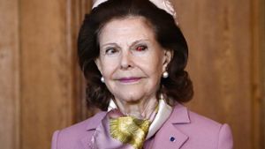Königin Silvia hatte beim finnischen Staatsbesuch ein blutunterlaufenes Auge. Foto: ddp