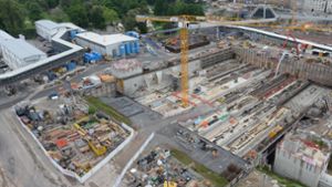 Blick in die Baugrube des künftigen Stuttgarter Hauptbahnhofs, der im Rahmen des Bahnprojekts Stuttgart 21 in Stuttgart entsteht. Foto: dpa