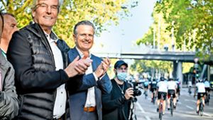 Das Ende einer politischen Freundschaft: Beim Brezelrennen haben Thomas Bopp (links) und Frank Nopper die Radfahrer noch gemeinsam angefeuert. Foto: Lichtgut/Ferdinando Iannone