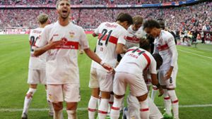 Atakan Karazor und der VfB Stuttgart: Das 2:2-Remis zuletzt beim FC Bayern fühlte sich zwar an wie ein Sieg, in der Tabelle aber fehlt der erste Dreier noch. Einen Überblick, wie es in den vergangenen 22 Jahren lief, finden Sie in unserer Bildergalerie. Foto: Baumann