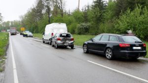 Der Fahrer des mittleren Wagens ist schwer verletzt worden. Foto: KS-images.de