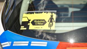 Anderthalb Meter Abstand sind beim Überholen von Radfahrern gefordert. Foto: Lichtgut/Ferdinando Iannone