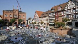 Tauberbischofsheim (hier der Marktplatz) muss neu gewählt werden. Foto: dpa/Ronald Wittek