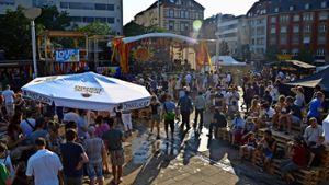 Das Marienplatzfest erfreut sich weit über die Stadtteilgrenzen hinaus größter Beliebtheit. Zeitweise sind rund 5000 Menschen auf dem Platz. Foto: Sandra Hintermayr (Archiv)