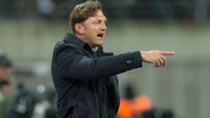 Gibt Ralph Hasenhüttl bald beim VfB die Richtung vor? Der 51-jährige Österreicher wird in Stuttgart als neuer Trainer gehandelt. Foto: dpa