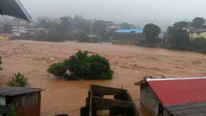 Überschwemmungen haben zahlreiche Menschenleben in Sierra Leone gefordert. Foto: AP