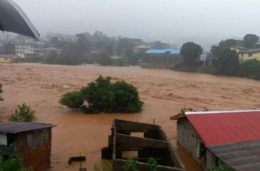 Überschwemmungen haben zahlreiche Menschenleben in Sierra Leone gefordert. Foto: AP