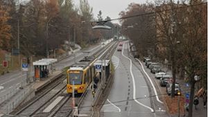 Der Radschnellweg zwischen Bad Cannstatt und Fellbach wurde im Herbst 2021 provisorisch eingerichtet. Foto: LHS/LHS
