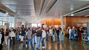 650 Schülerinnen und Schüler informierten sich bei der Azubi-Börse über Karrieremöglichkeiten. Foto: Stadt Kornwestheim