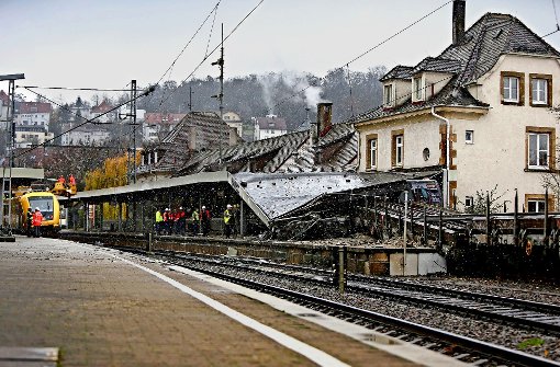 Güterwaggons sind vor vier Jahren in den Bahnhof Feuerbach gerast. Foto: Michael Steinert