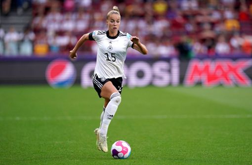 Giulia Gwinn möchte den Französinnen die Freude am Fußballspielen verderben. Foto: IMAGO/PA Images/IMAGO/John Walton