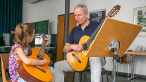 Musikunterricht tut Kindern und Jugendlichen gut. Foto: Roberto Bulgri