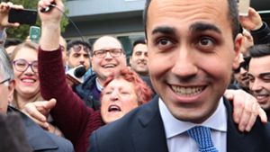 Fünf-Sterne-Spitzenkandidat Luigi Di Maio kann sich als Wahlsieger fühlen – regieren kann er damit aber noch lange nicht. Foto: AFP