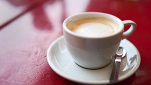 Verbraucher berichten, aus zwölf Kuna (knapp 1,60 Euro) für einen Cappuccino seien mancherorts  zwei Euro geworden. Foto: imago/Shotshop