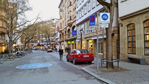 Der Bezirksbeirat Mitte spricht sich dafür aus, dass künftig Taxis nicht mehr an der Eberhardstraße halten dürfen. Foto: Hans Jörg  Wangner