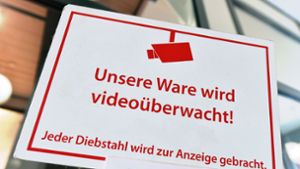 Diebstahl in Mannheim: Lebensmittel-Dieb sucht größere Tüte und wird dadurch geschnappt