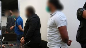 Vier junge Männer  stehen in Stuttgart wegen Mordverdachts vor Gericht. Foto: dpa/Johner