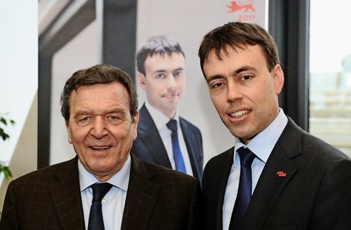 Wiederholung geplant: 2011 machten  Ex-Bundeskanzler Gerhard Schröder und     SPD-Spitzenkandidat Nils Schmid gemeinsam. Foto: dpa