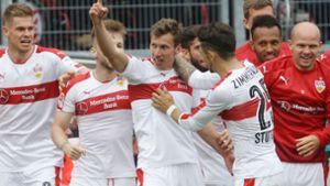 Der VfB Stuttgart marschiert in Richtung erste Liga. Foto: Pressefoto Baumann