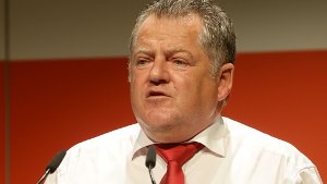 Nach 35 Jahren naht das Aus beim VfB: Finanzchef Ulrich Ruf Foto: Baumann