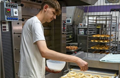 Florian  will Bäcker werden. Derzeit macht er eine Ausbildung zum Fachwerker  – mit dem Ziel, in die Lehre zu wechseln. Foto: Jürgen Bach