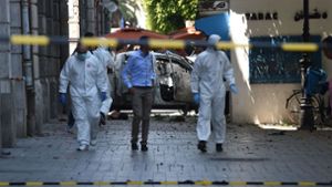 Mindestens neun Menschen werden bei zwei Anschlägen in Tunis verletzt. Foto: AFP