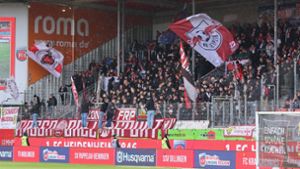 Auswärtsspiel von RB Leipzig  gegen den 1. FC Heidenheim – im Gästeblock soll es nach Buttersäure gestunken haben. Foto: IMAGO/Picture Point LE/IMAGO/Roger Petzsche