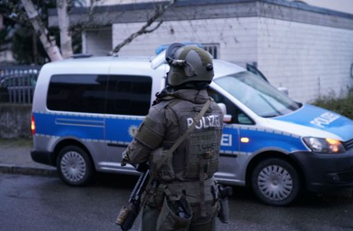 Am 13. Februar hatte eine blutige Auseinandersetzung in Plochingen einen SEK-Einsatz ausgelöst. Die Zusammenhänge werden seit Anfang Oktober vor Gericht aufgearbeitet. Foto: SDMG/Kohls