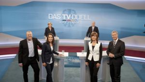 Vor der Bundestagswahl 2013 standen sich Kanzlerin Angela Merkel und Peer Steinbrück (Hintergrund) im TV-Duell gegenüber. Foto: WDR Presse