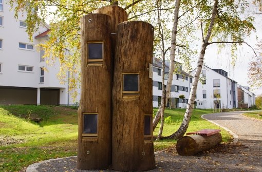 Im Grünzug Honigwiesen stehen vier neue Baumbibliotheken. Foto: Waltraud Daniela Engel