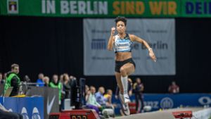 Sprang beim Istaf Indoor in Berlin zum Sieg: Weitspringerin Malaika Mihambo. Foto: Andreas Gora/dpa